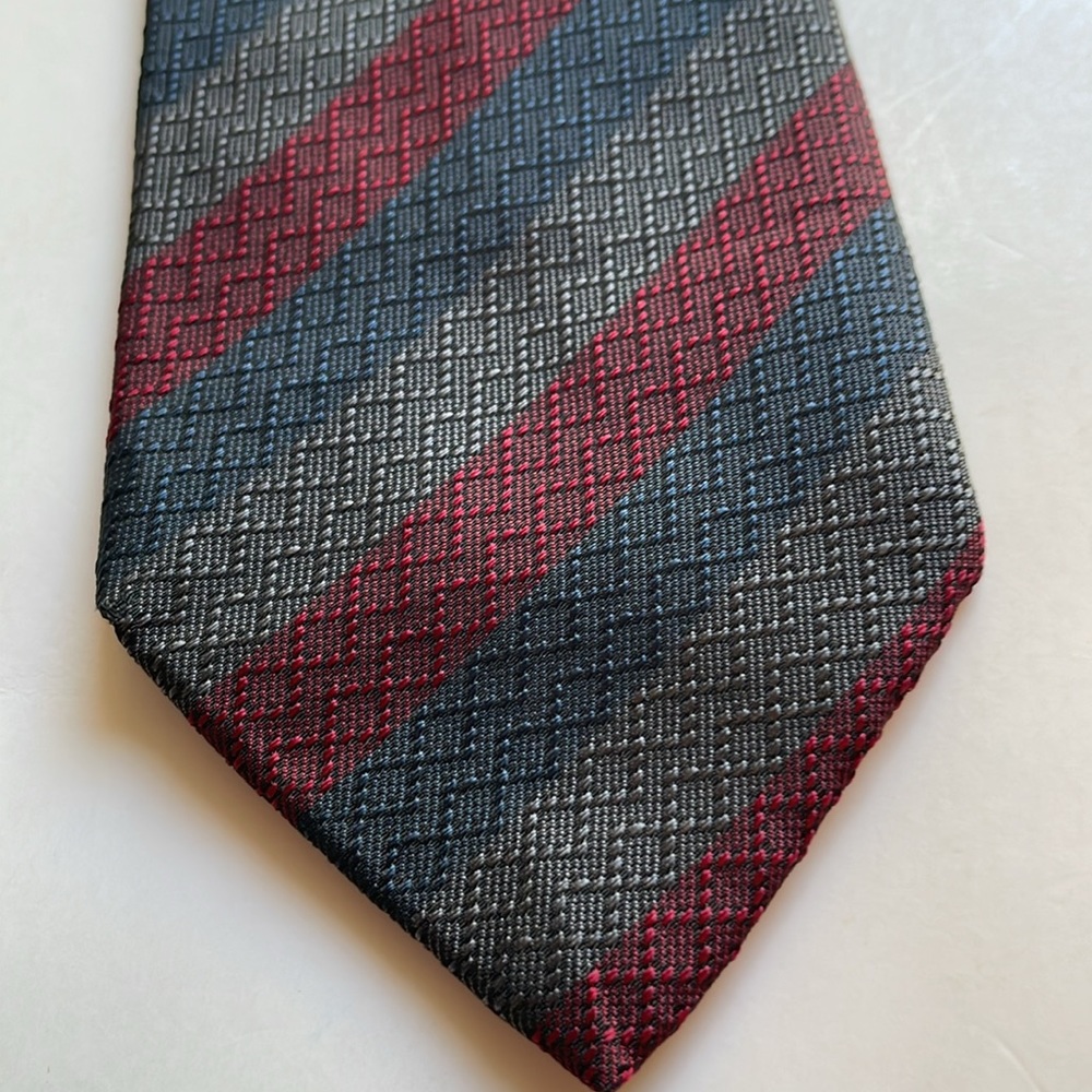 Bonnet Teller 100% silk necktie tie Made in Italy blue red striped 54” X 2 7/8”
